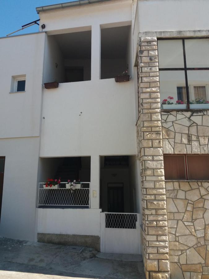 Apartment Viktoria Primosten Exterior photo
